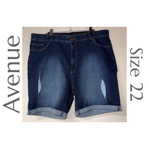 Avenue Pants - Avenue - Aveology Dark Wash Ripped Denim Shorts - Women’s Size 22 - Rolled Hem